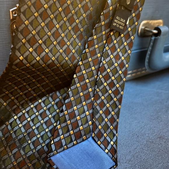 Silk Lanvin New York/Paris VTG tie . Weighed up to 40%